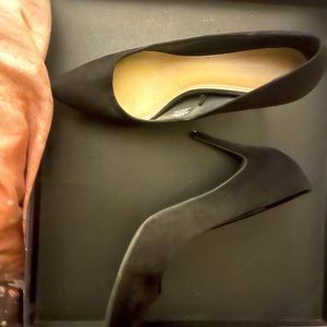 Old navy pumps.  Size 9.5. Black